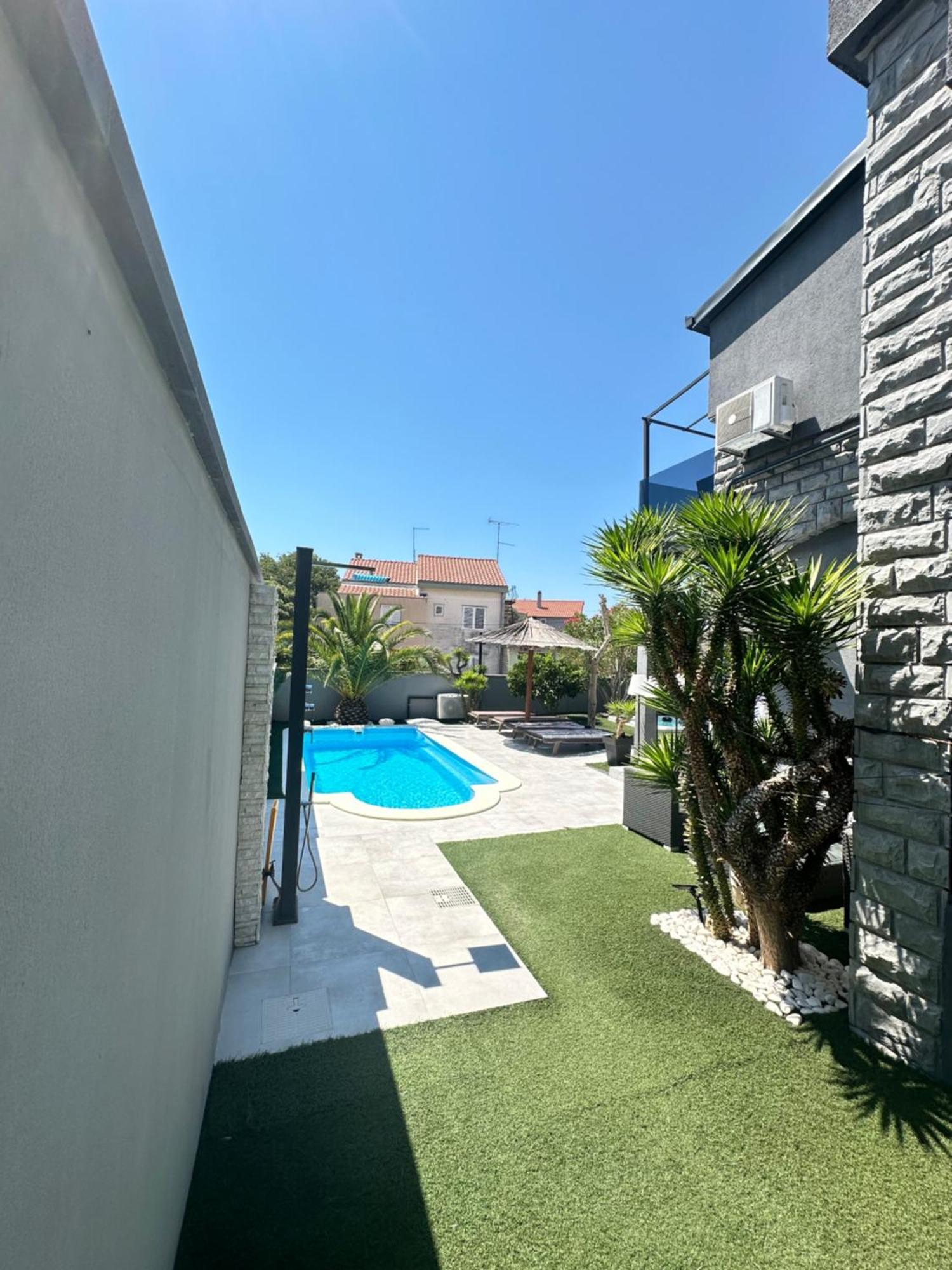 Apartmani Vernissage Biograd Na Moru Exterior photo